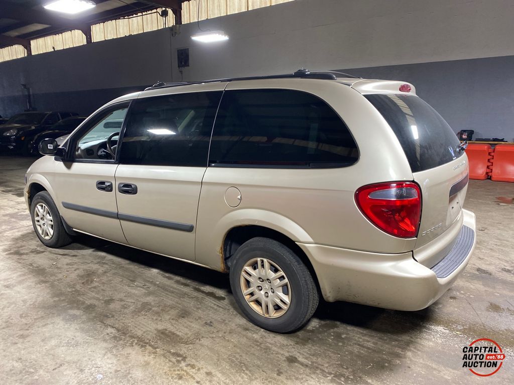 2005 Dodge Grand Caravan 2