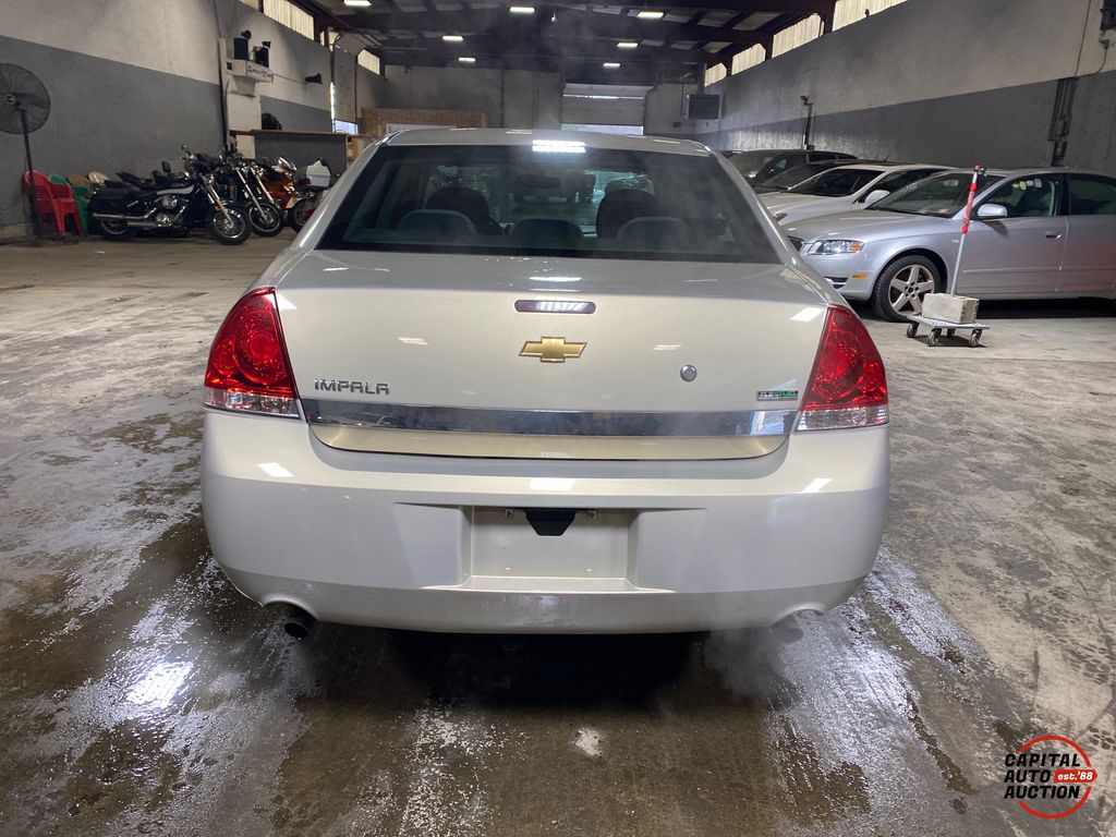 2010 Chevrolet Impala 7