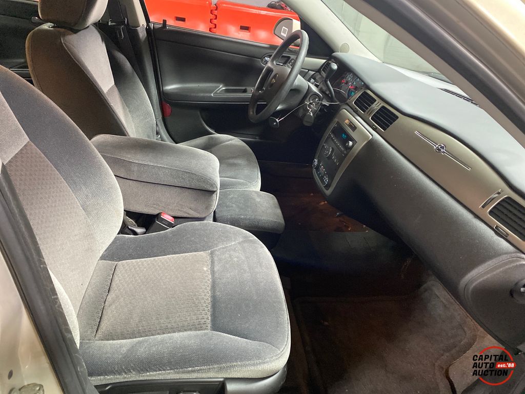 2010 Chevrolet Impala 8