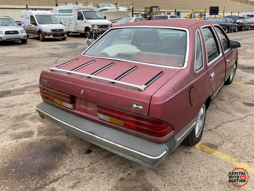 1987 FORD Tempo 3