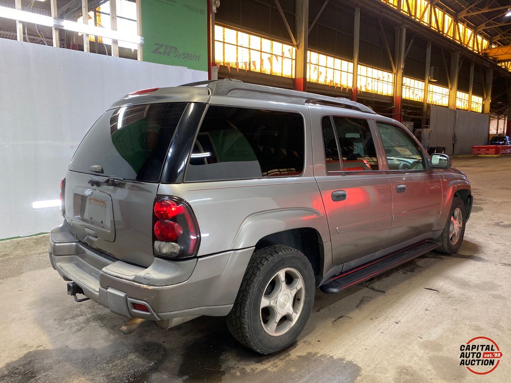 2006 Chevrolet TrailBlazer EXT 3
