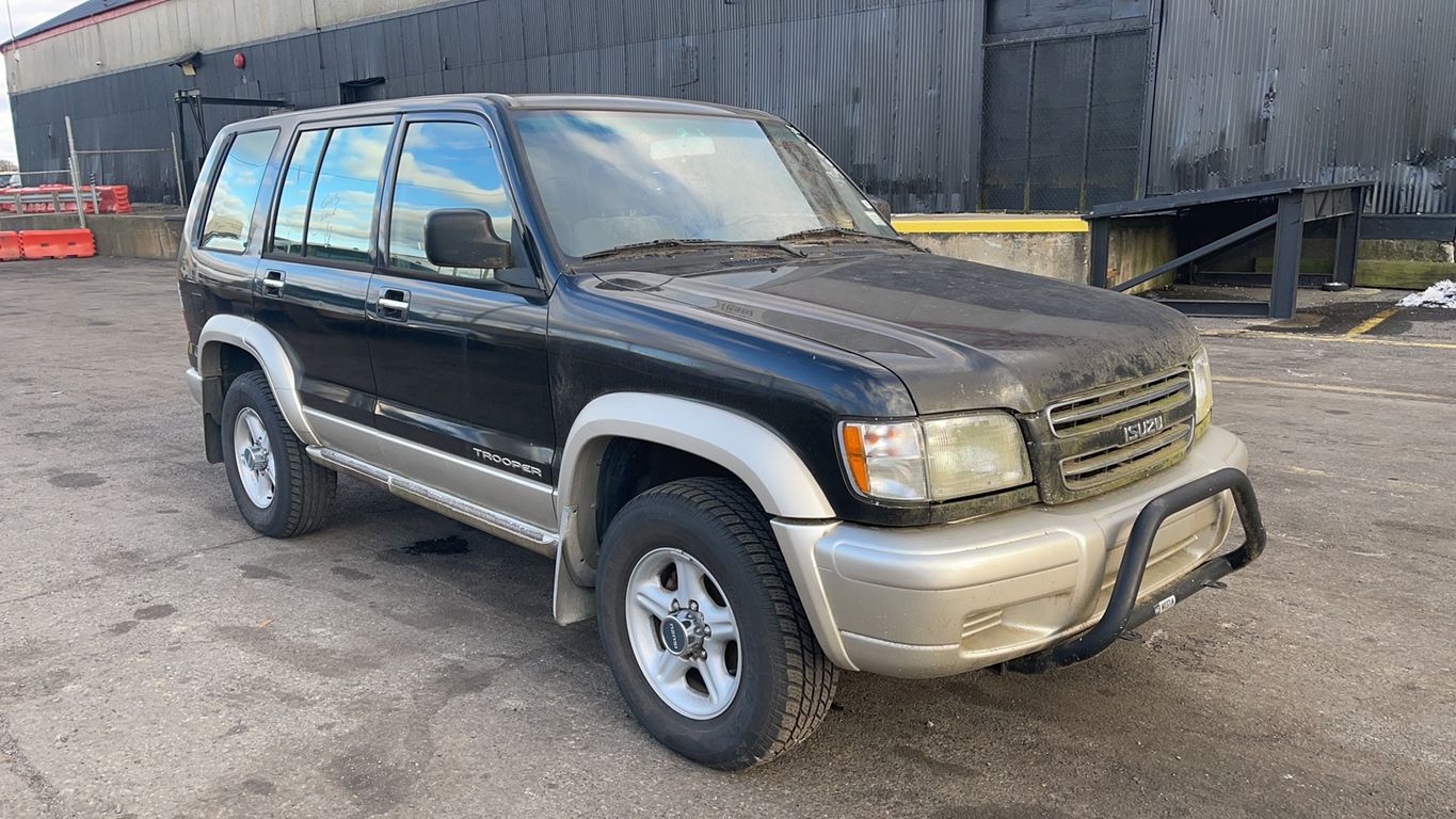 Isuzu trooper 2002