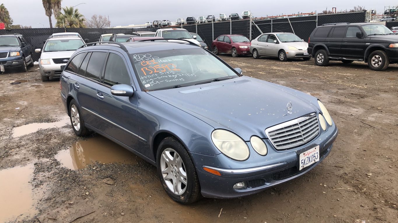 2005 Mercedes-Benz E-Class 0