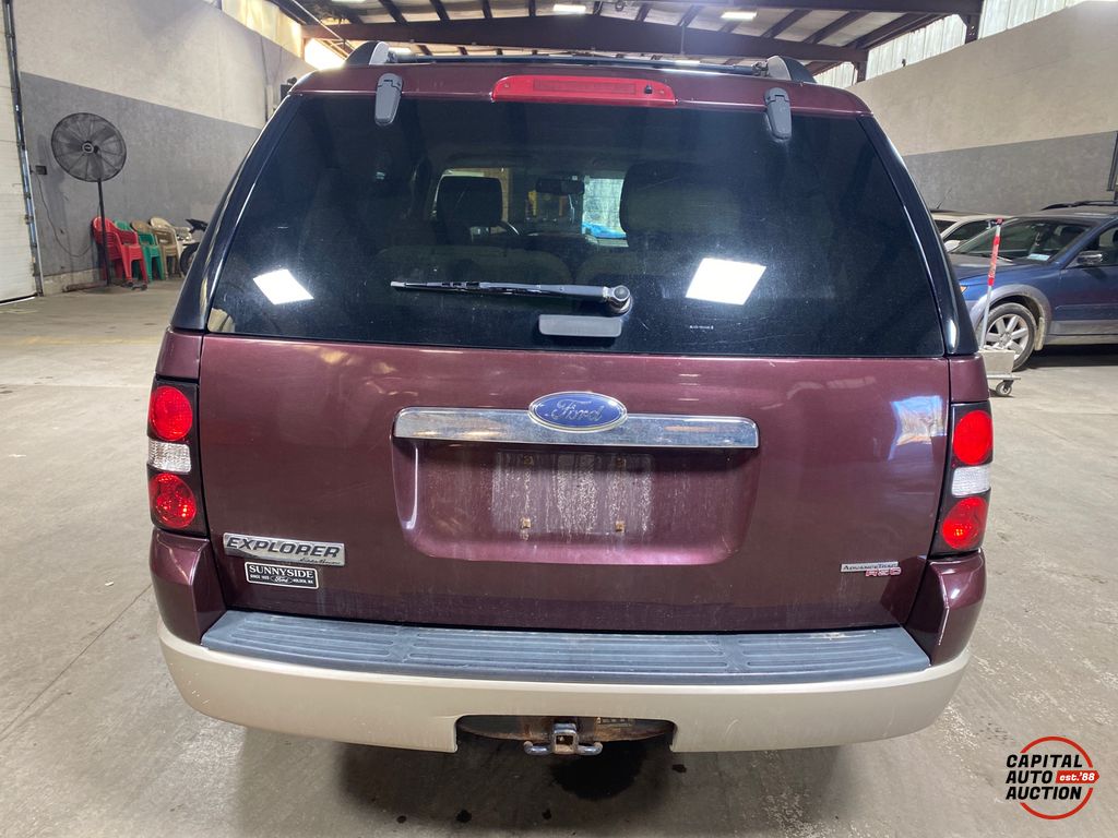 2007 Ford Explorer 7