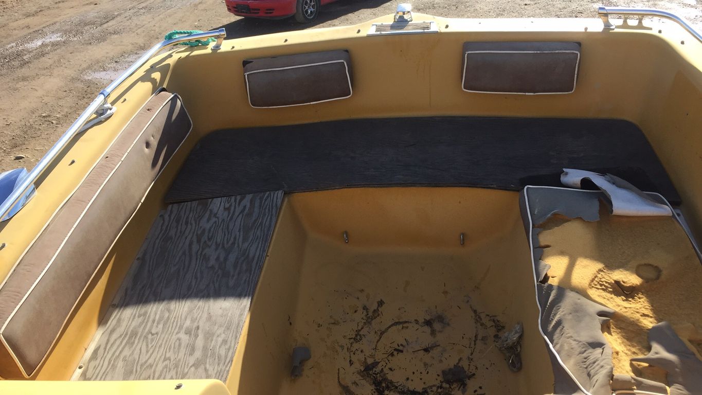 1974 enterprise Tri Hull Boat 13