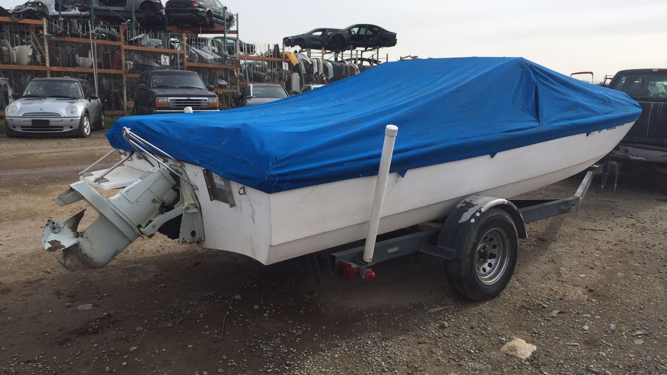 1974 enterprise Tri Hull Boat 17