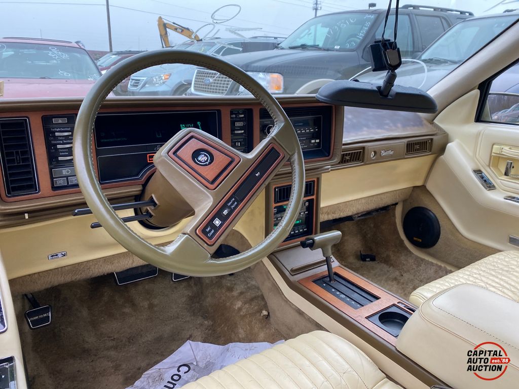 1987 Cadillac Seville 13