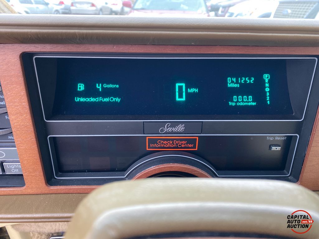 1987 Cadillac Seville 11