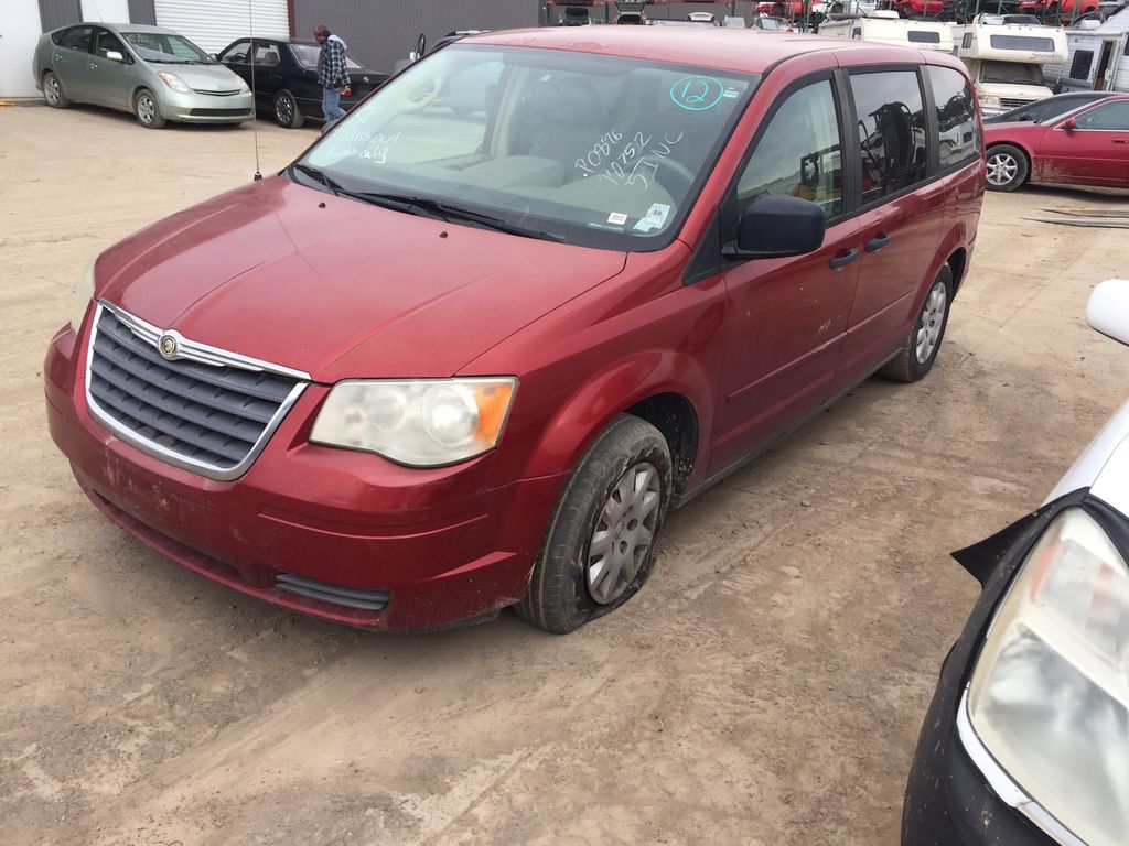 2008 Chrysler Town and Country 1