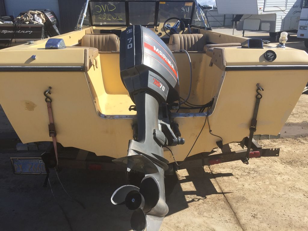 1979 Bahama Tri hull outboard 9