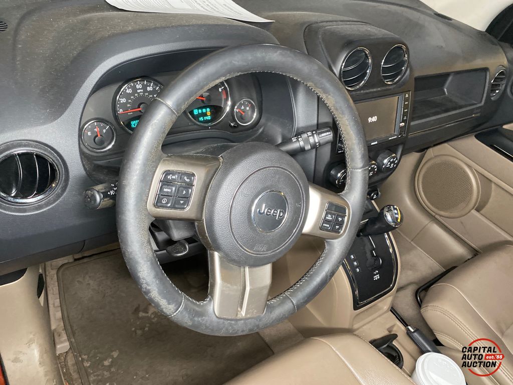 2012 JEEP Compass 11