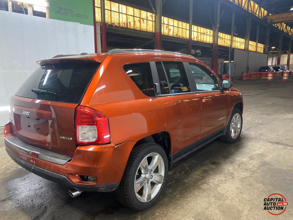 2012 JEEP Compass 3