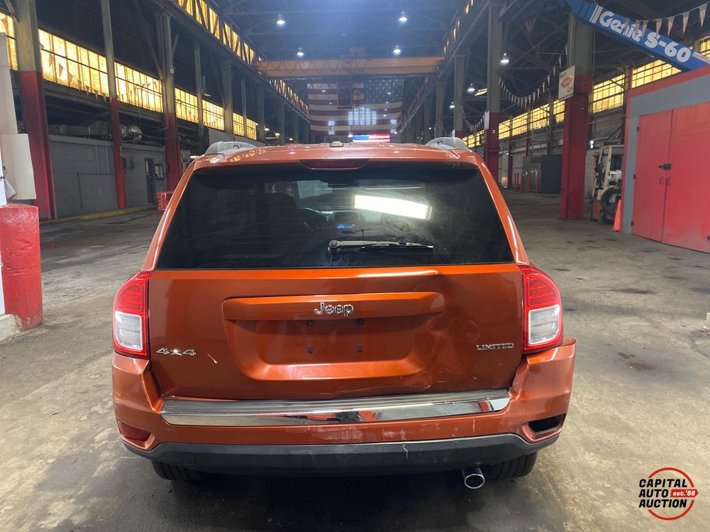 2012 JEEP Compass 7