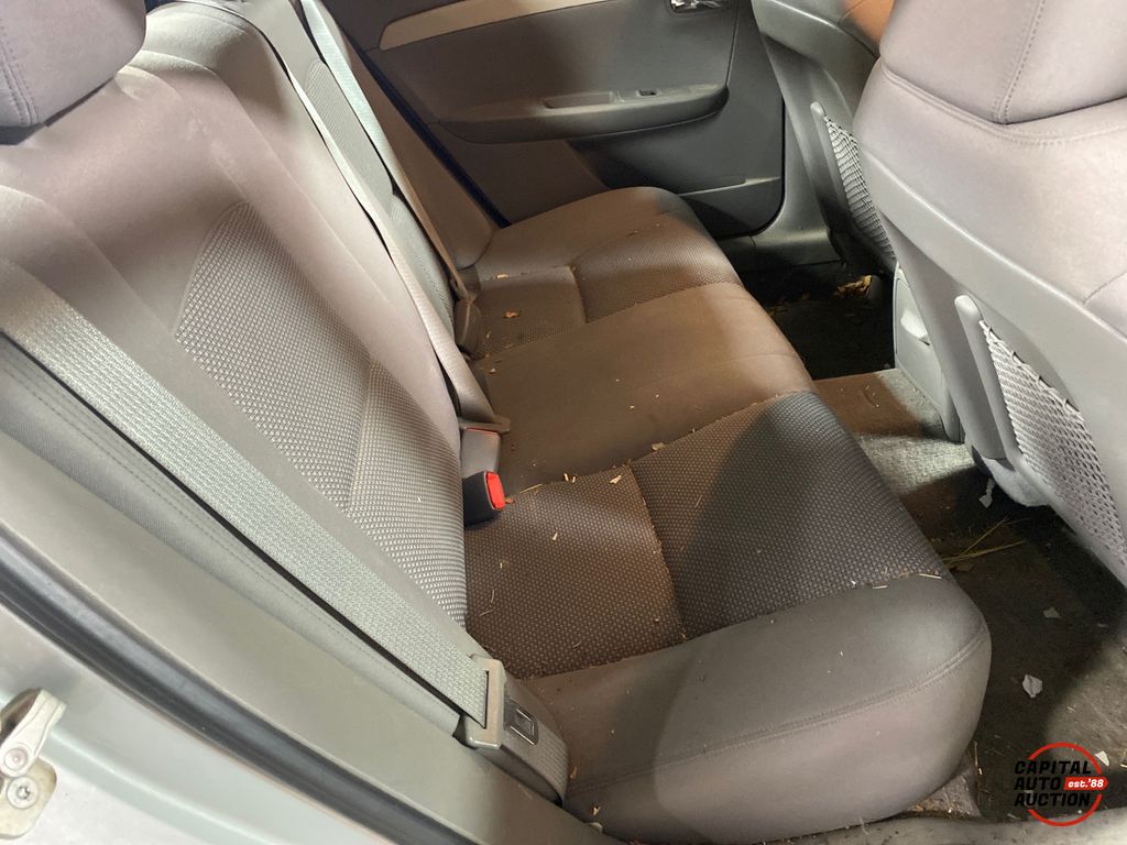 2010 Chevrolet Malibu 9