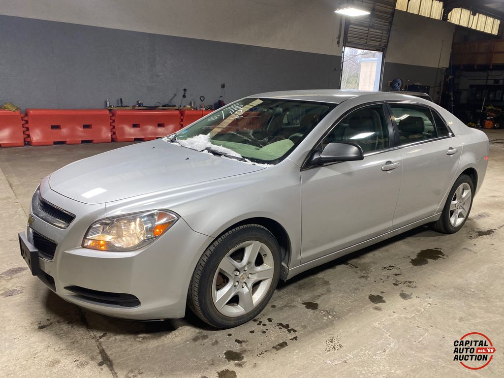 2010 Chevrolet Malibu 1