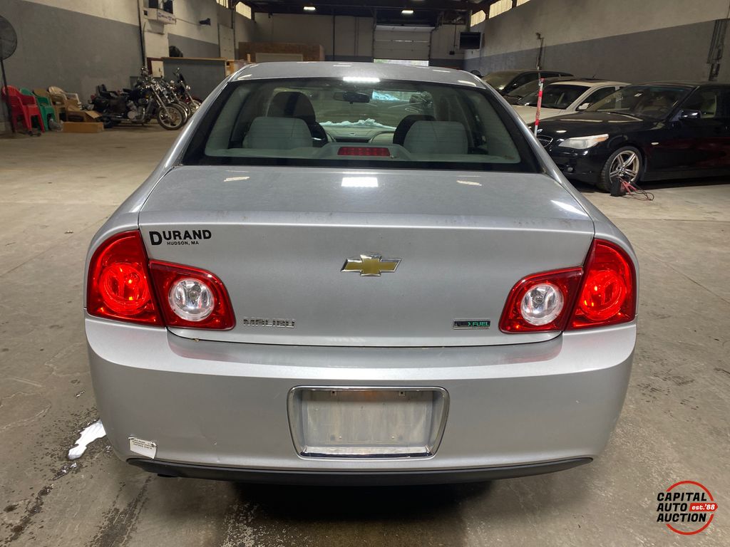 2010 Chevrolet Malibu 7