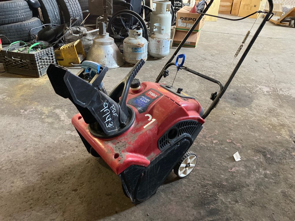 Auction PDF9743 TORO SNOWBLOWER