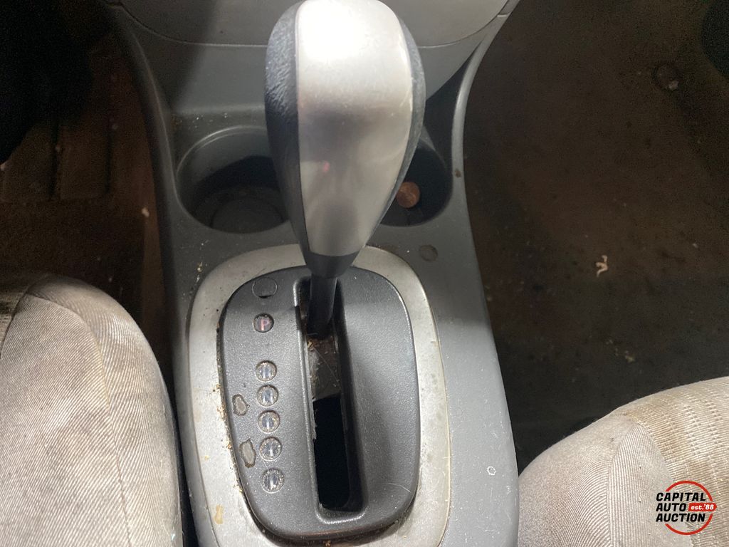 2006 Saturn Ion 12