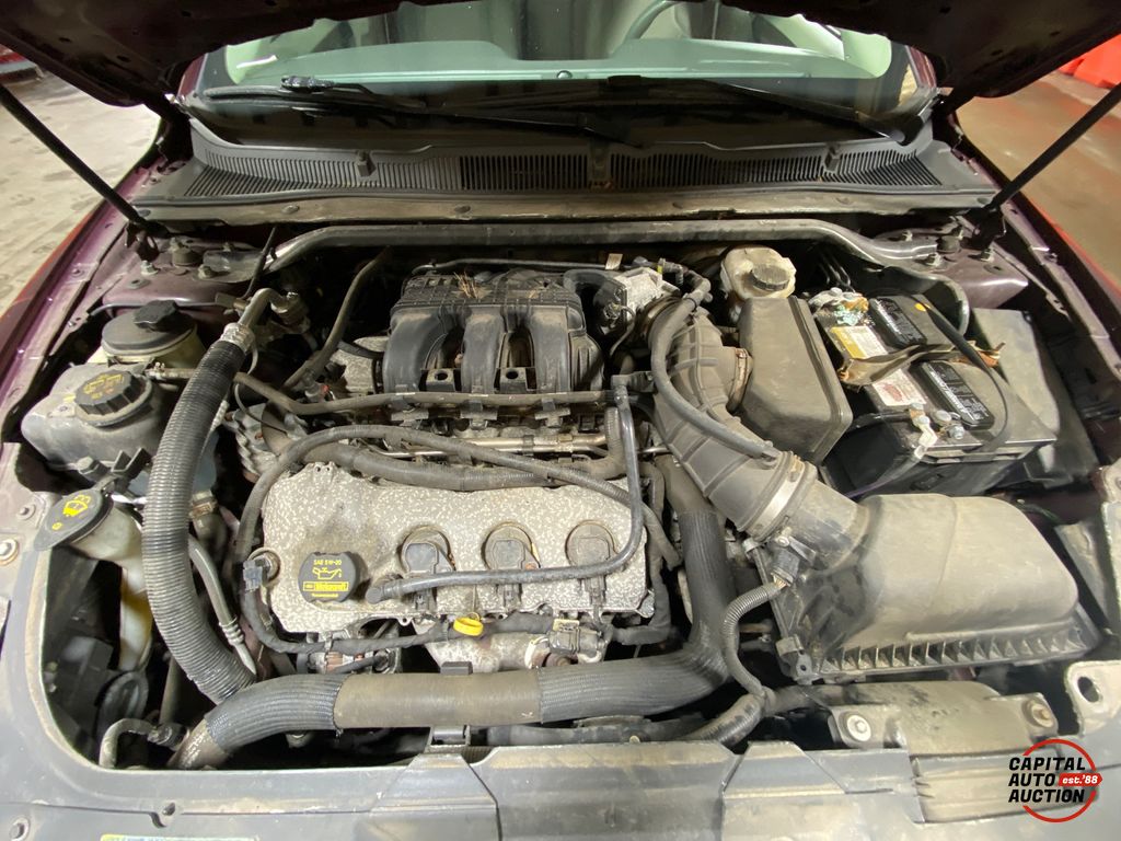 2011 Ford Taurus 10
