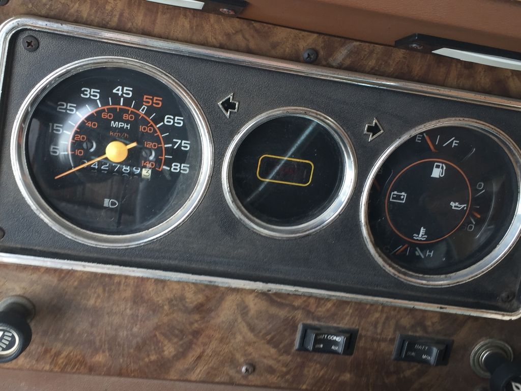 1982 WINNEBAGO Brave Series 4