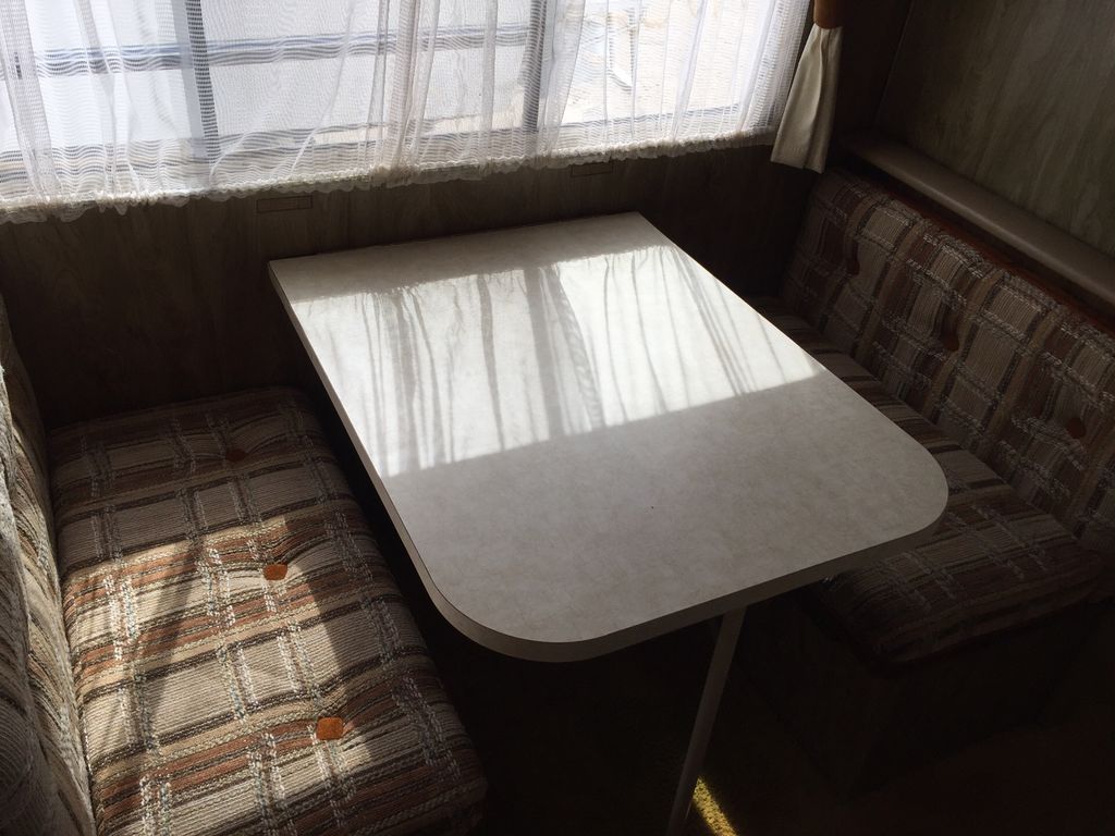 1982 WINNEBAGO Brave Series 13