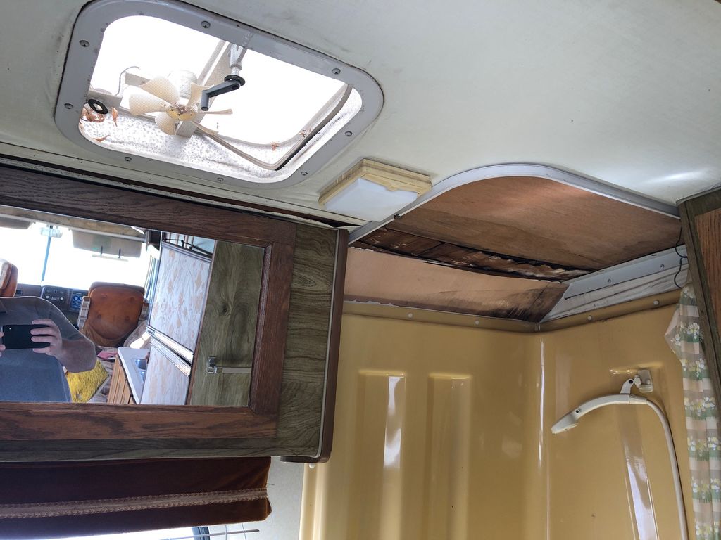 1982 WINNEBAGO Brave Series 19
