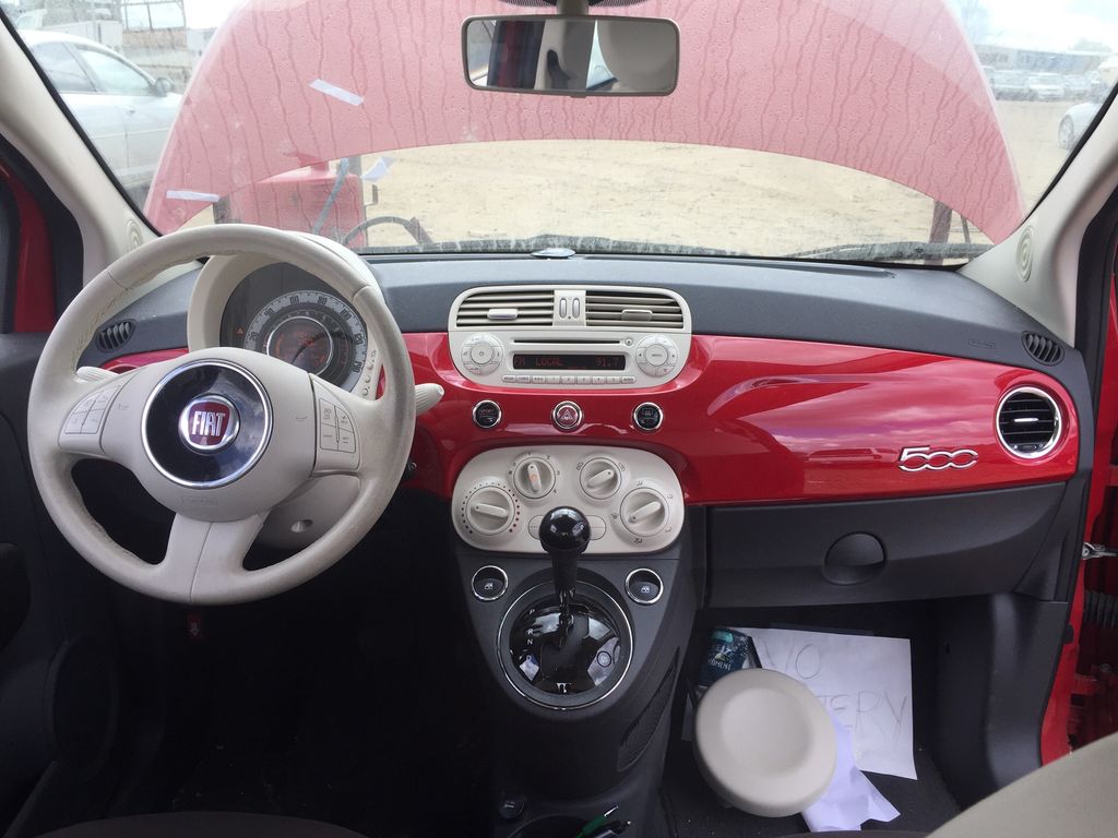 2013 FIAT 500 11