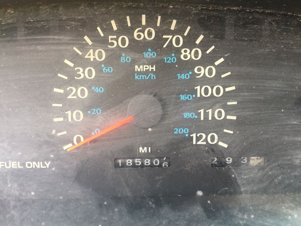 1998 Dodge Neon 4