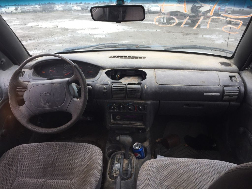 1998 Dodge Neon 11