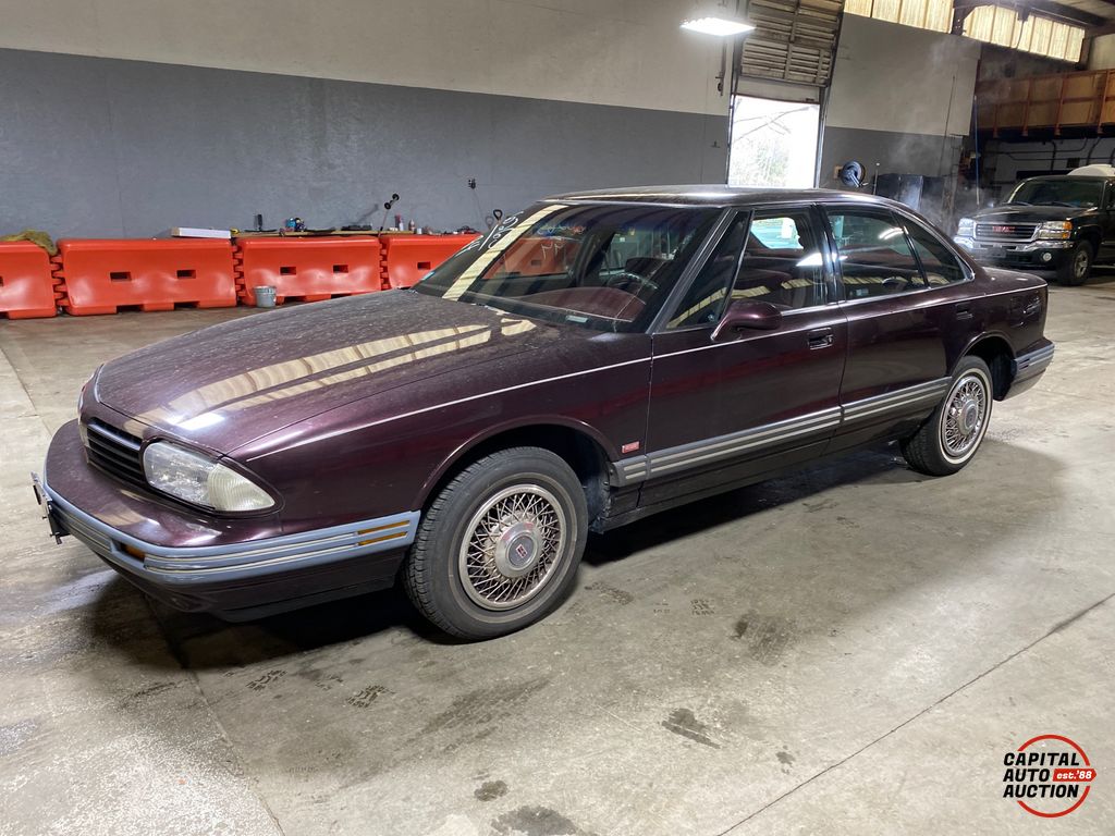 1994 Oldsmobile Eighty-Eight Royale 1