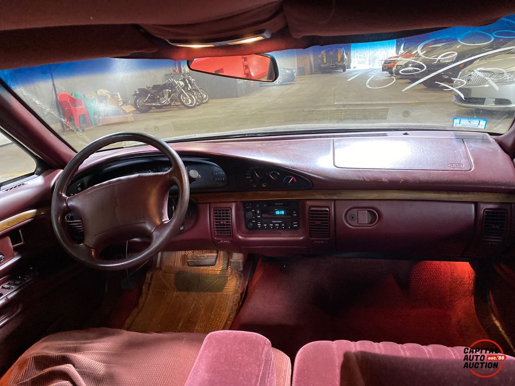 1994 Oldsmobile Eighty-Eight Royale 11
