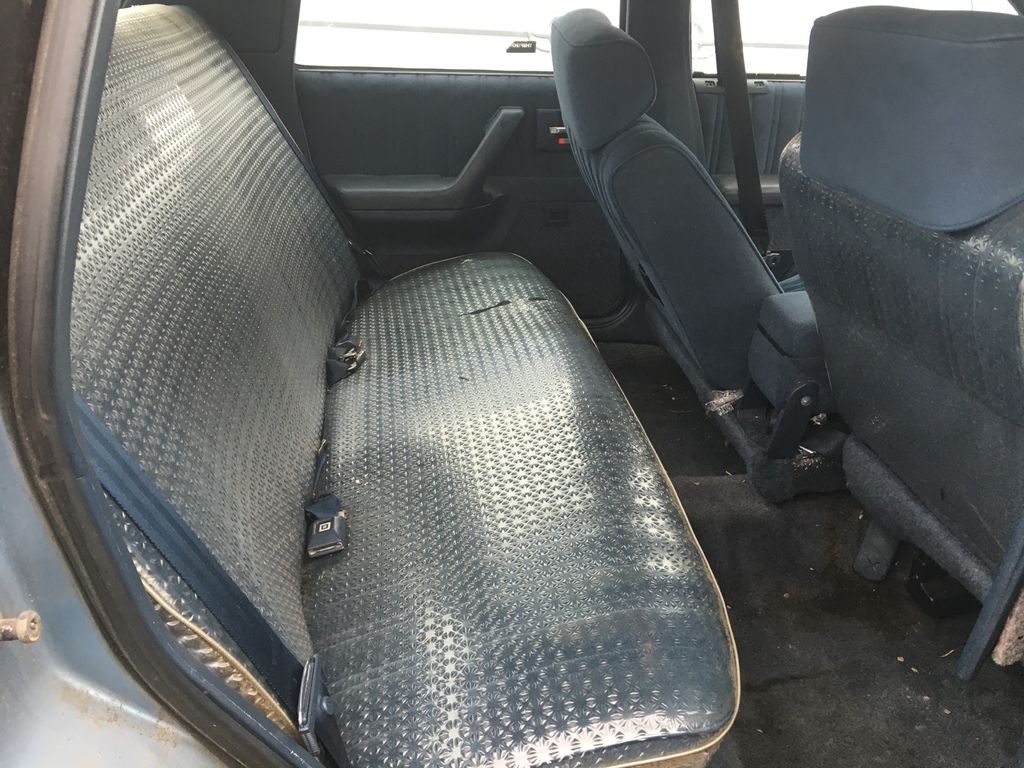1991 Oldsmobile Cutlass Ciera 9