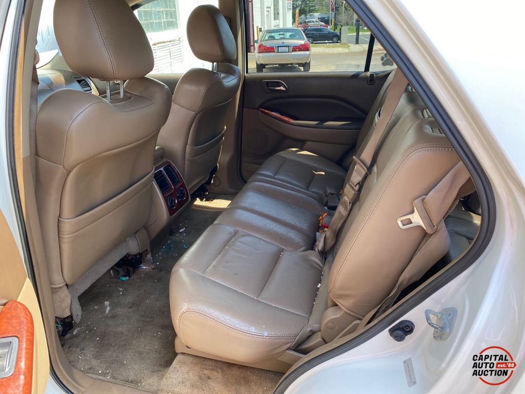 2005 ACURA MDX 9