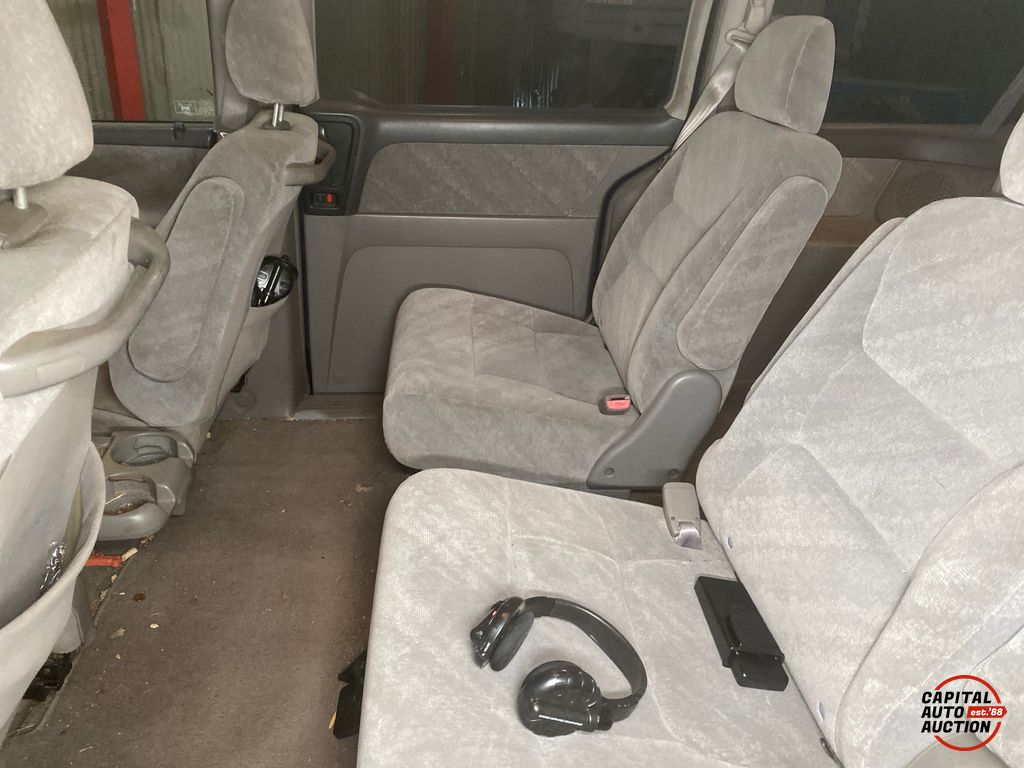 2004 HONDA ODYSSEY 9