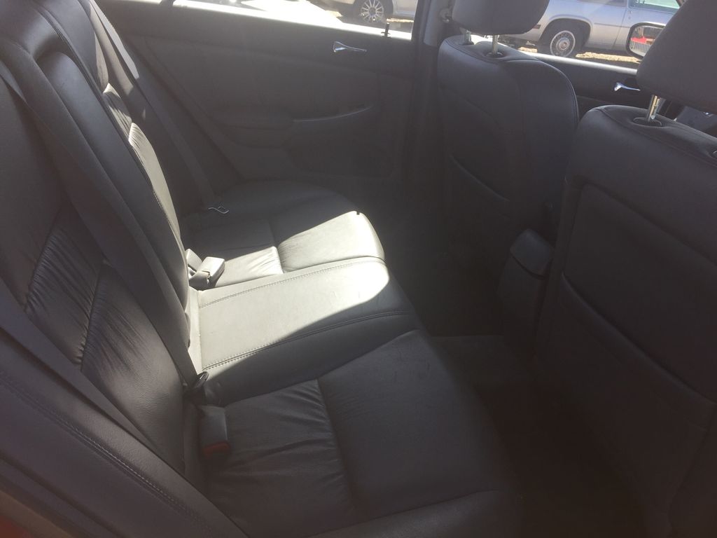 2005 Honda Accord 9