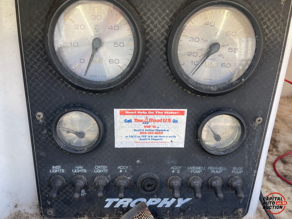 1998 BAYLINER Trophy 4