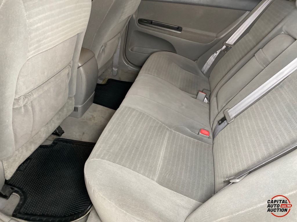 2005 Toyota Camry 9
