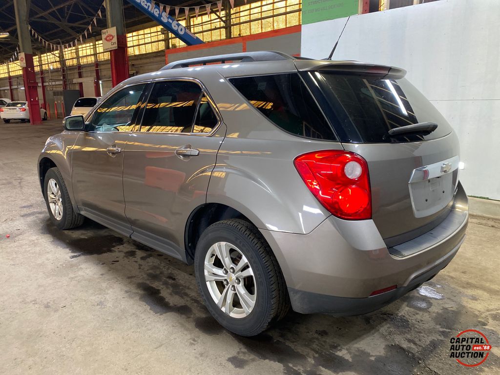 2011 Chevrolet Equinox 2