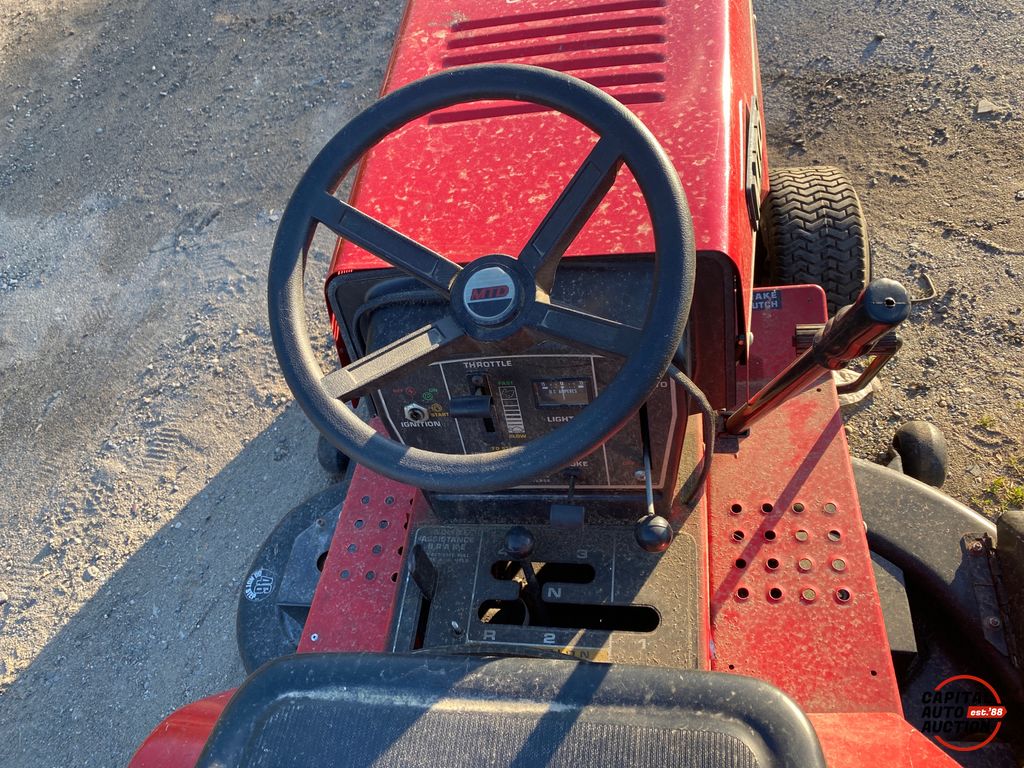 2000 MTD LAWN MOWER 8
