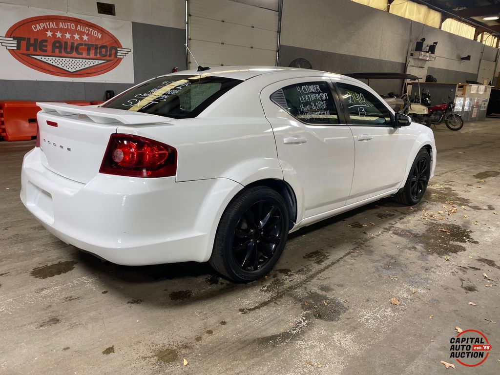 2013 Dodge Avenger 3