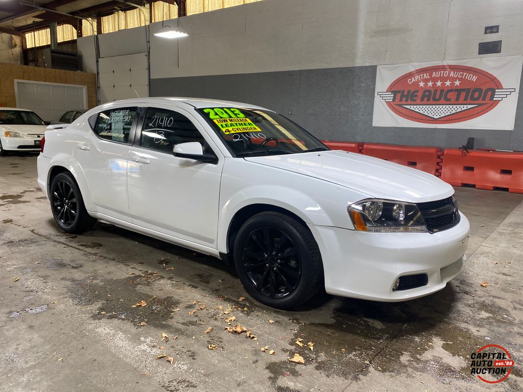 2013 Dodge Avenger 0