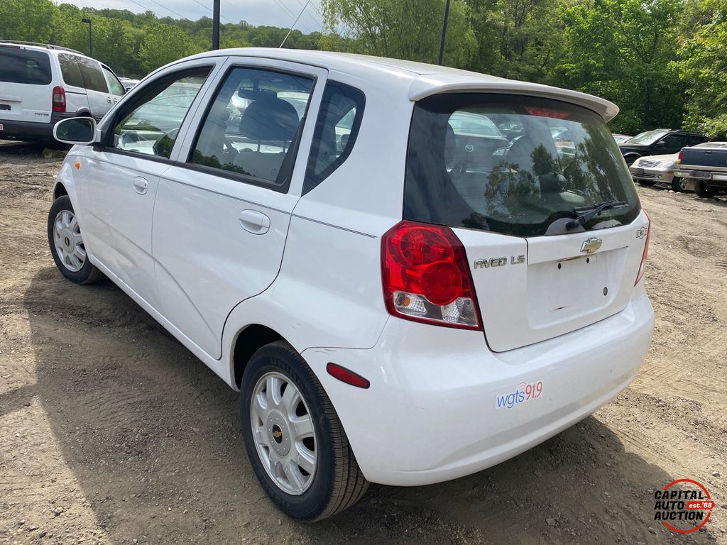 2004 Chevrolet Aveo 2