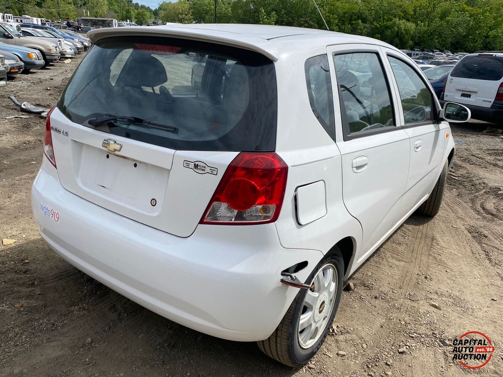 2004 Chevrolet Aveo 3