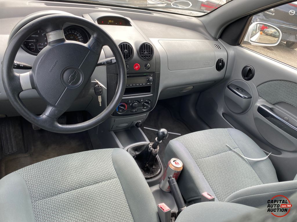 2004 Chevrolet Aveo 11