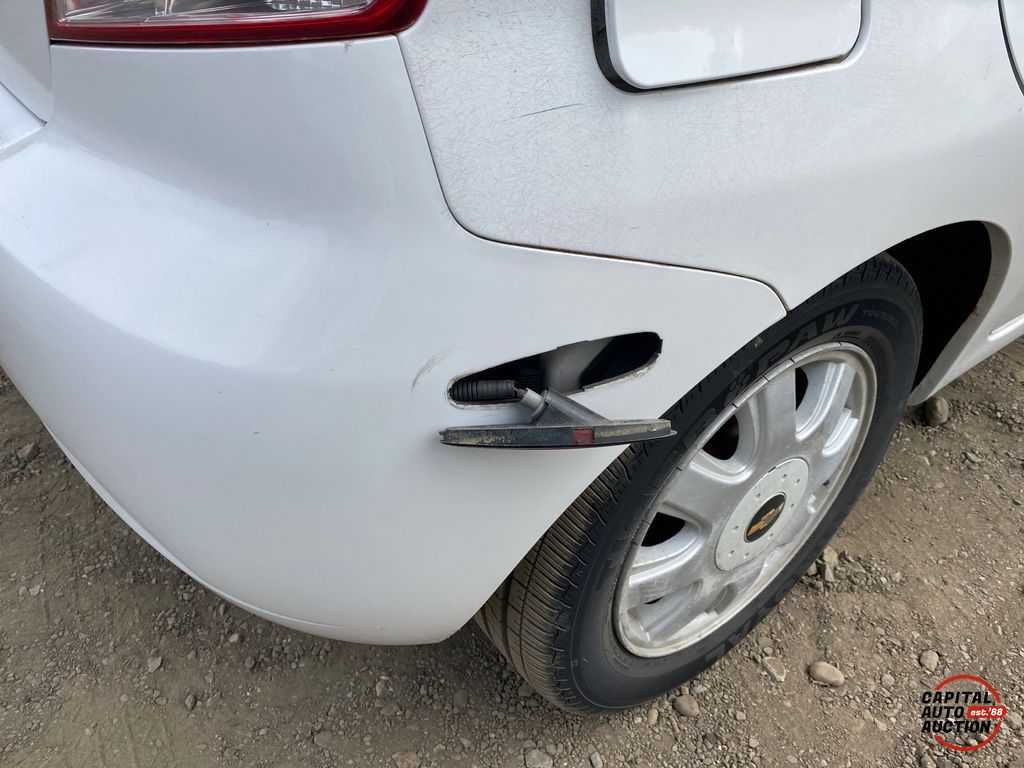 2004 Chevrolet Aveo 14
