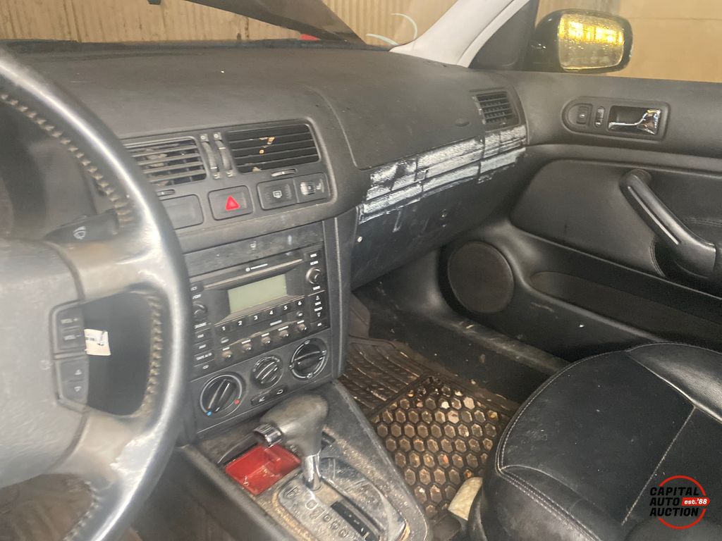 2002 VOLKSWAGEN JETTA 10