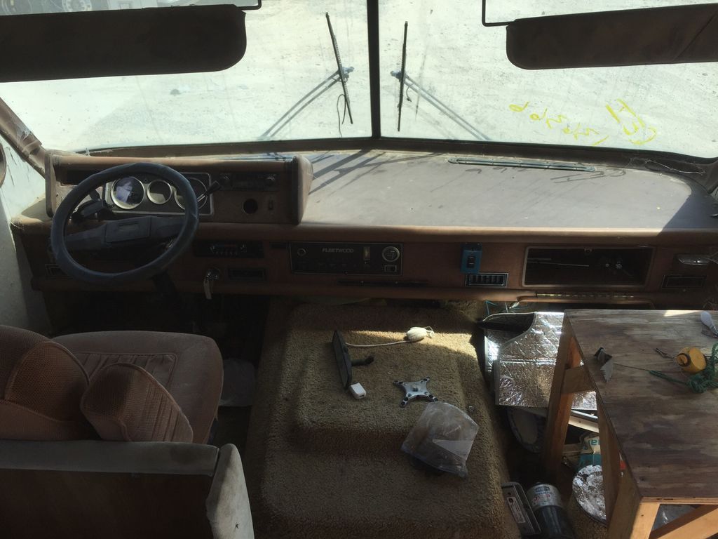 1987 FLEETWOOD  Bounder 10