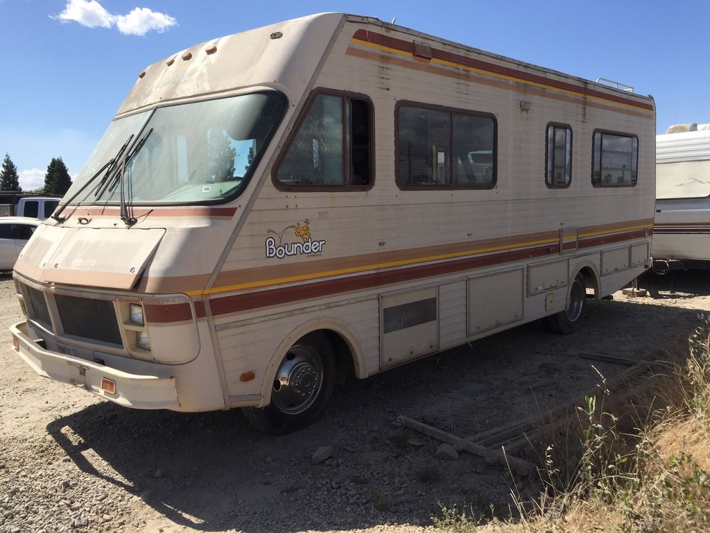1987 FLEETWOOD  Bounder 1