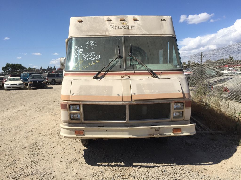 1987 FLEETWOOD  Bounder 6