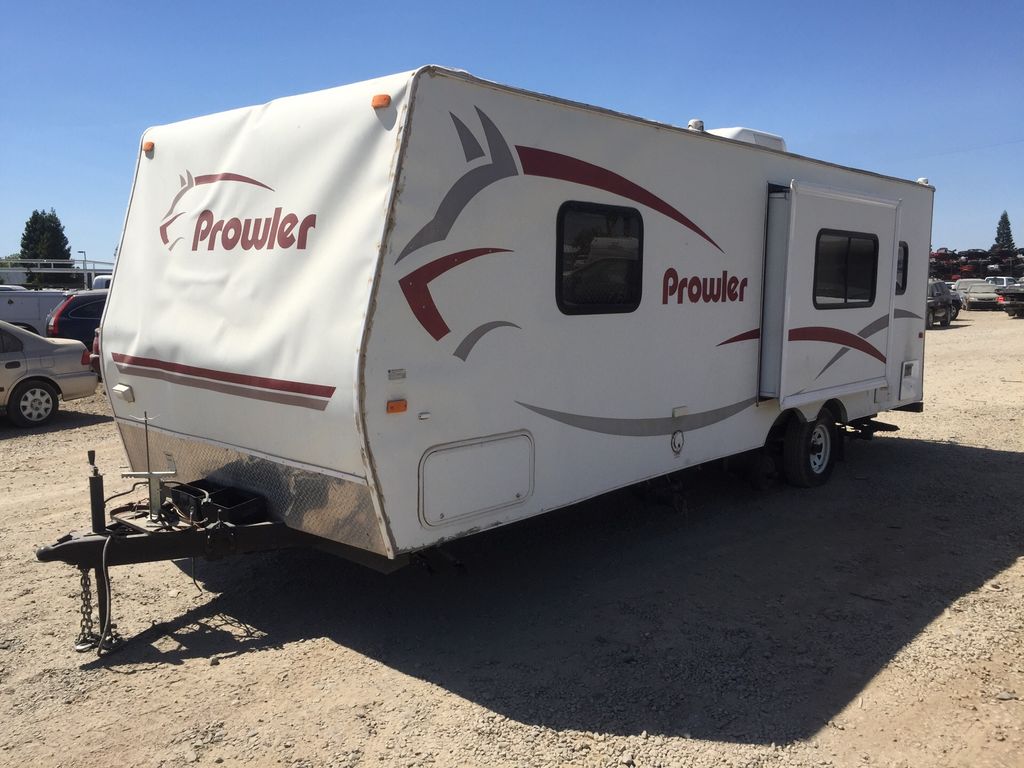 2006 Prowler 25' TRAVEL TRAILER 1